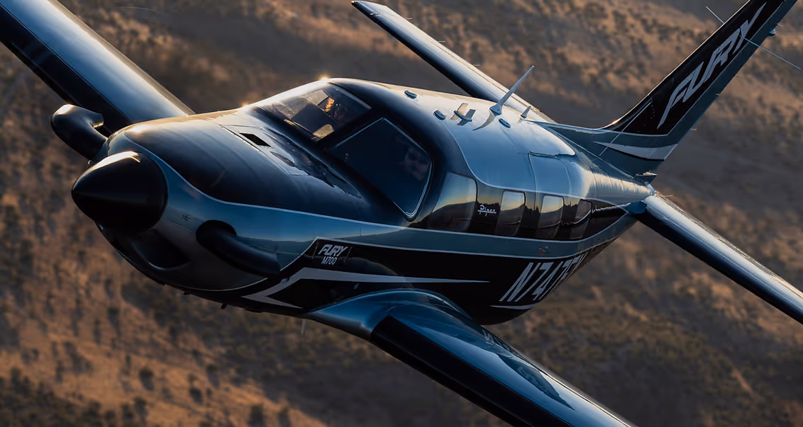 Piper M700 Fury exterior