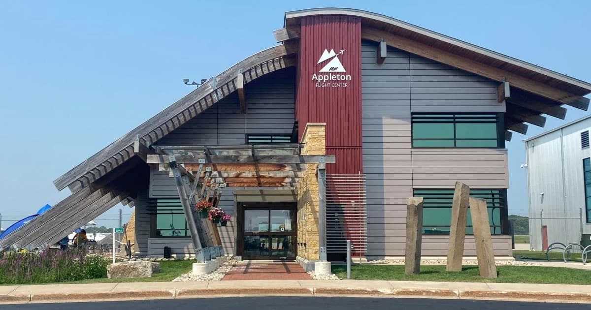 Appleton Flight Center, the FBO at Appleton International Airport (ATW), Wisconsin