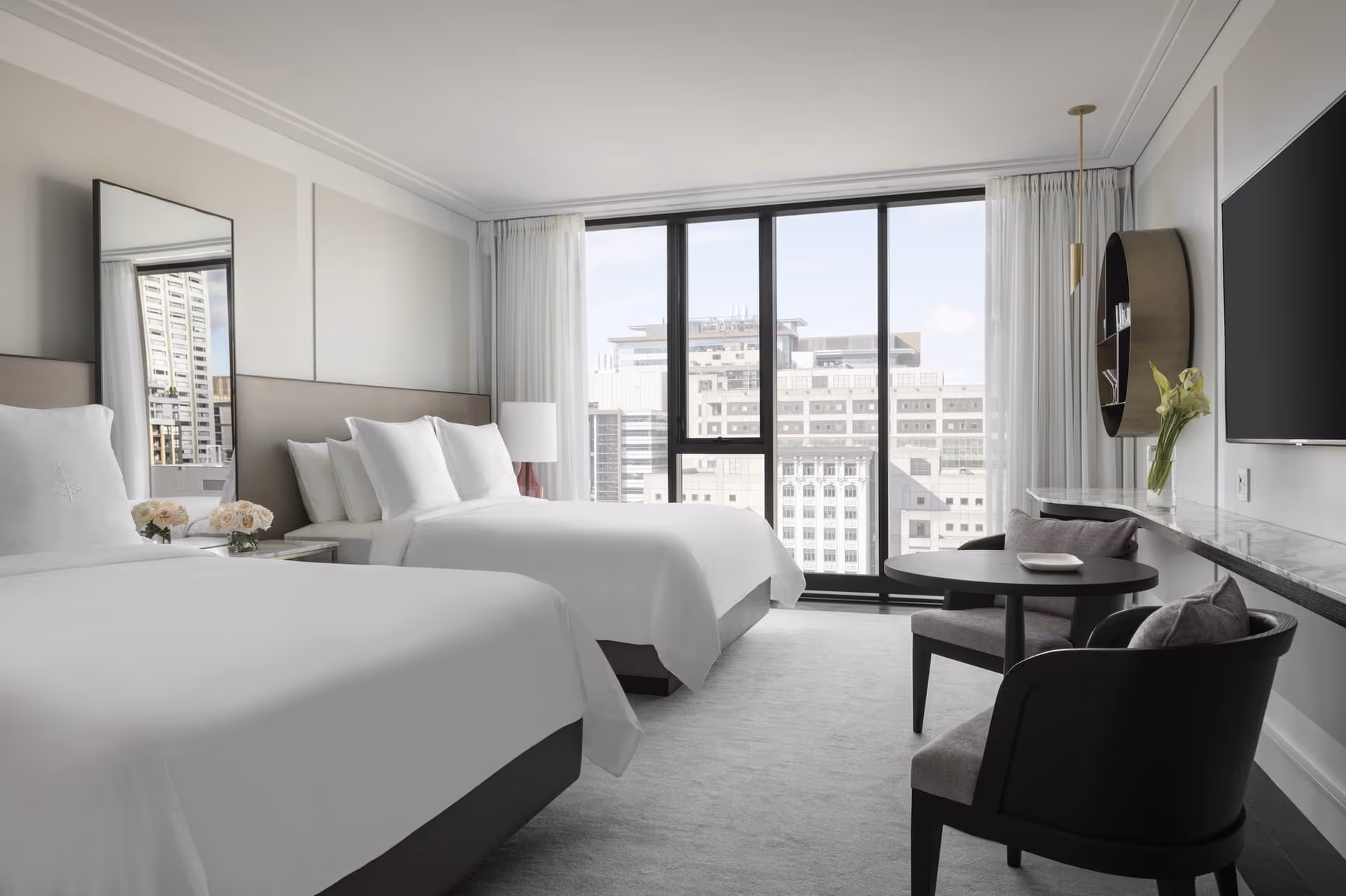 A contemporary Montréal hotel room with a view across the city